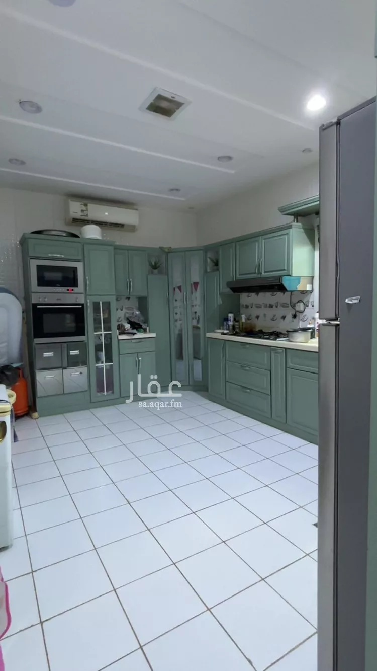 فيلا للبيع في شارع رقم 42, حي ظهرة لبن, مدينة الرياض, منطقة الرياض صورة 3