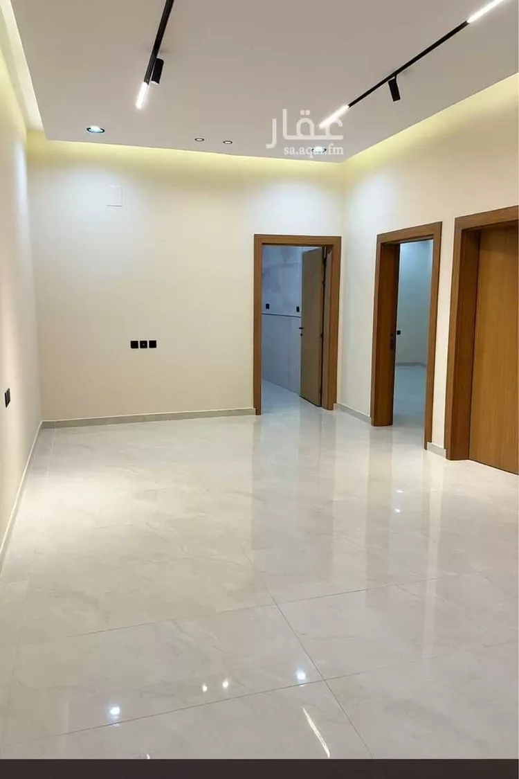 شقة للبيع في شارع أحمد عبد الله الفاسي, حي السويس 2, مدينة جازان, منطقة جازان صورة 5