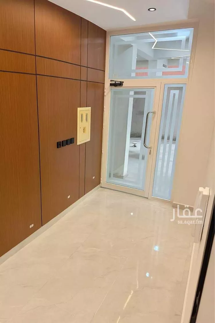 شقة للبيع في شارع أحمد عبد الله الفاسي, حي السويس 2, مدينة جازان, منطقة جازان صورة 3