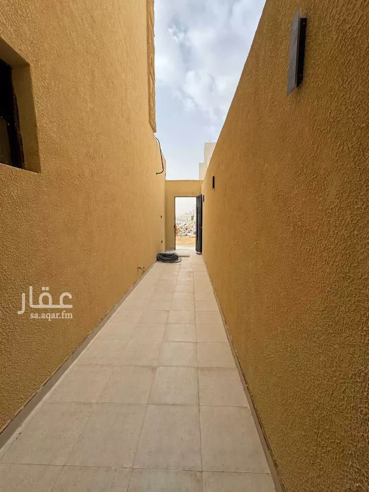دور للبيع في شارع غصون, حي الجنادرية, مدينة الرياض, منطقة الرياض صورة 2