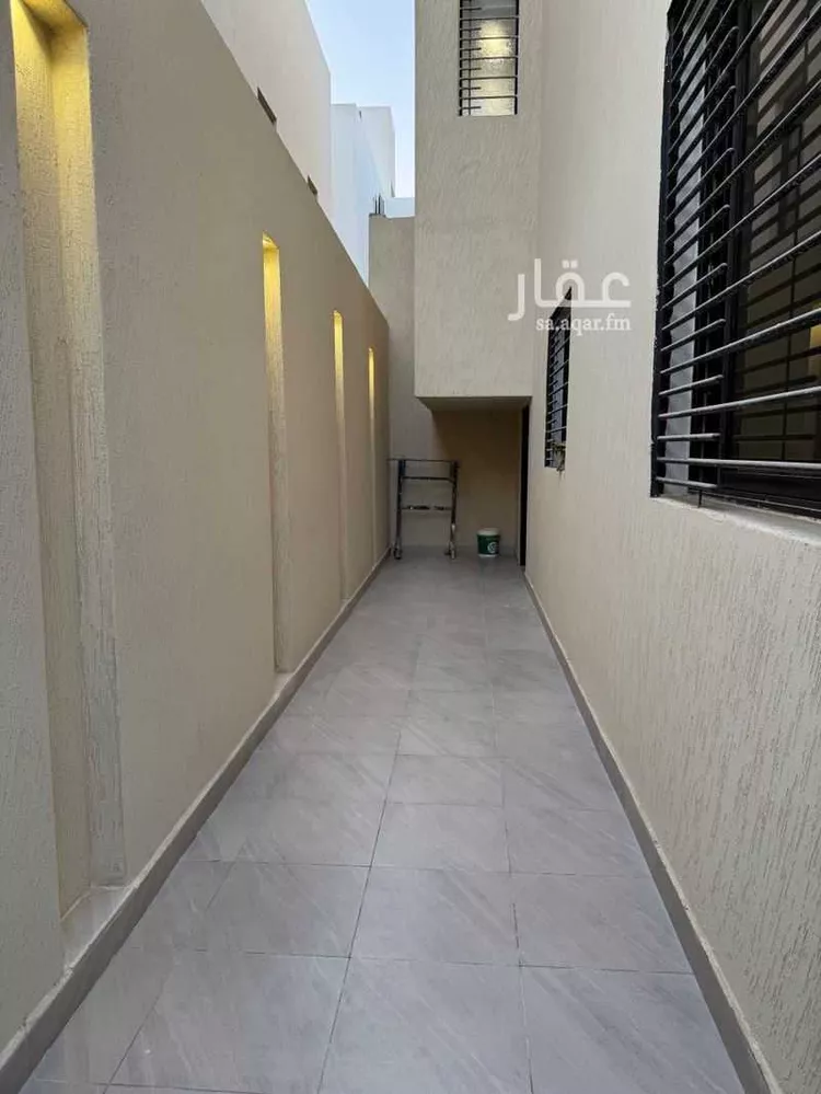دور للبيع في شارع رقم 132, حي الجنادرية, مدينة الرياض, منطقة الرياض صورة 3