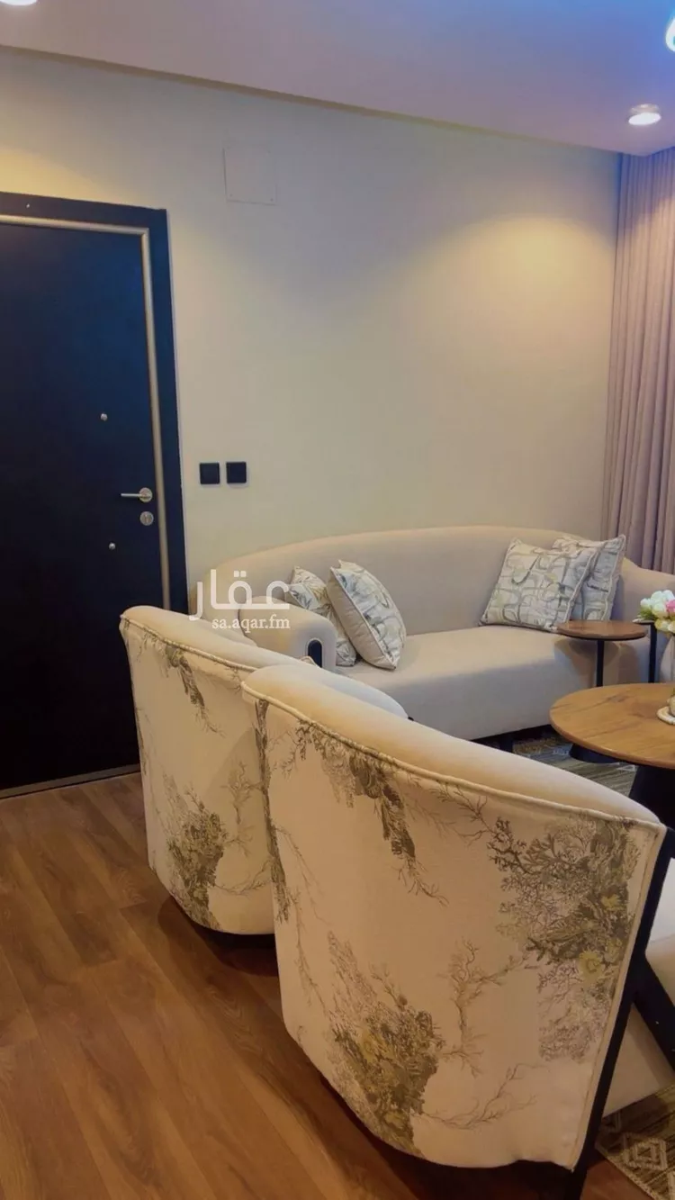 فيلا للبيع في شارع علي بن أبي خالد, حي مطار الملك خالد الدولي, مدينة الرياض, منطقة الرياض صورة 4