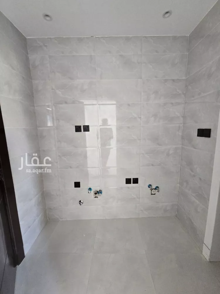 شقة للإيجار في شارع قناة السويس, حي العقيق, مدينة الرياض, منطقة الرياض صورة 3