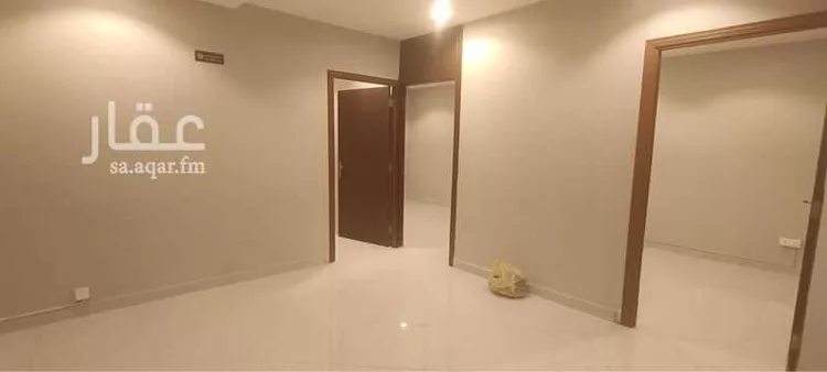 Commercial Office for Rent in Riyadh Al Manakh صورة 2