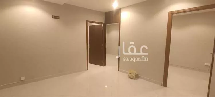 Commercial Office for Rent in Riyadh Al Manakh صورة 3