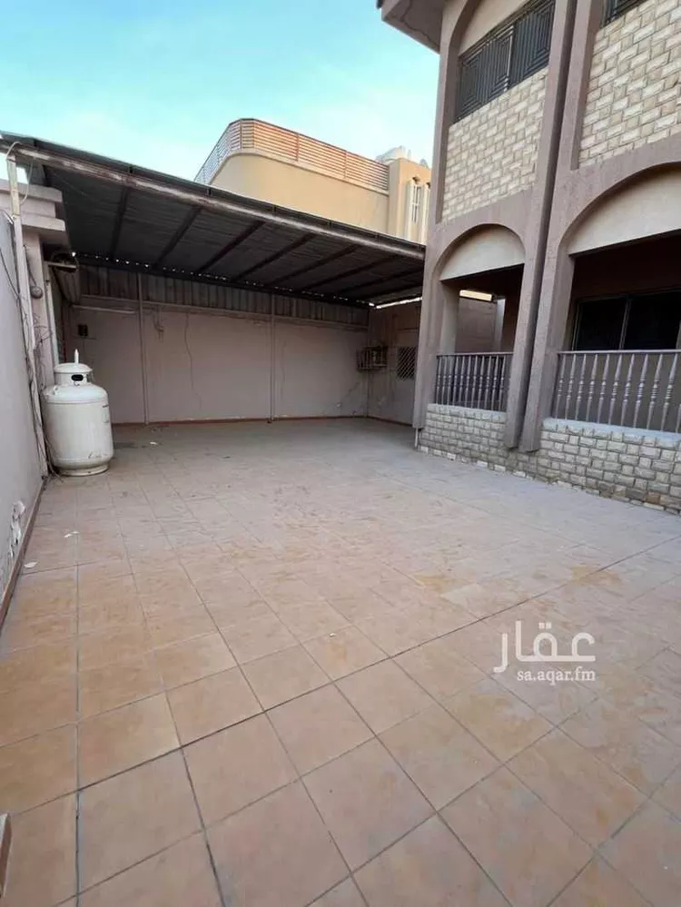 فيلا للبيع في شارع جزين, حي العزيزية, مدينة الرياض, منطقة الرياض صورة 3