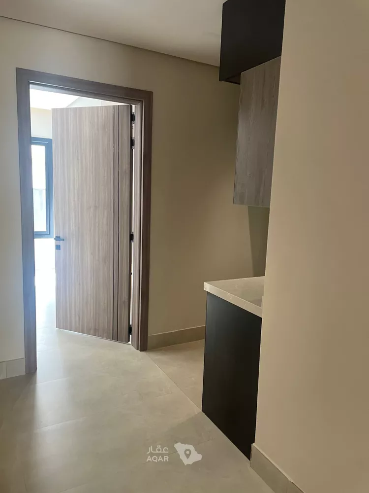 شقة للإيجار في شارع ابن سينا, حي المروج, مدينة الرياض, منطقة الرياض 15