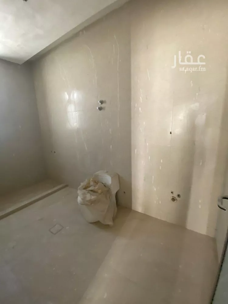 فيلا للبيع في شارع ابو عاصم الجهني, حي قرطبة, مدينة الخبر, المنطقة الشرقية 8