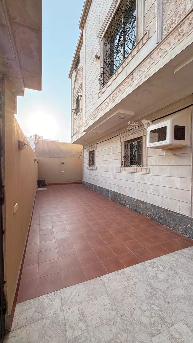 عمارة للبيع في شارع سامي محمد الجابري الحربي, حي الصواري, مدينة جدة, منطقة مكة المكرمة صورة 3