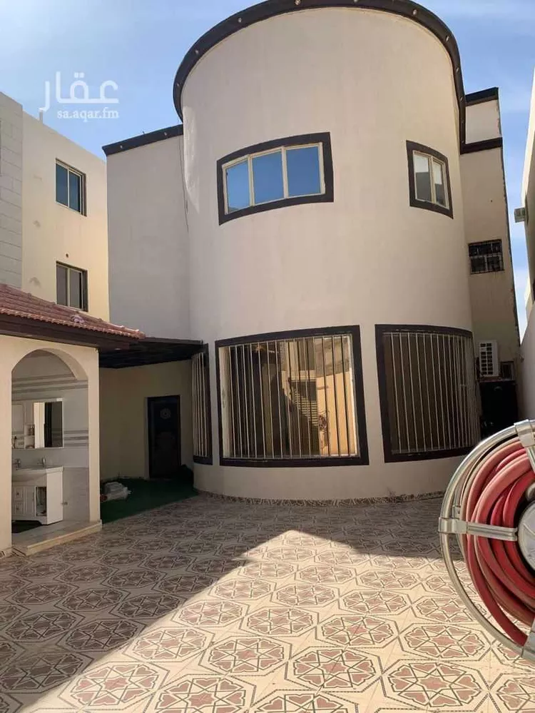 فيلا للبيع في شارع دمة ، حي الوادي ، حائل ، منطقة حائل