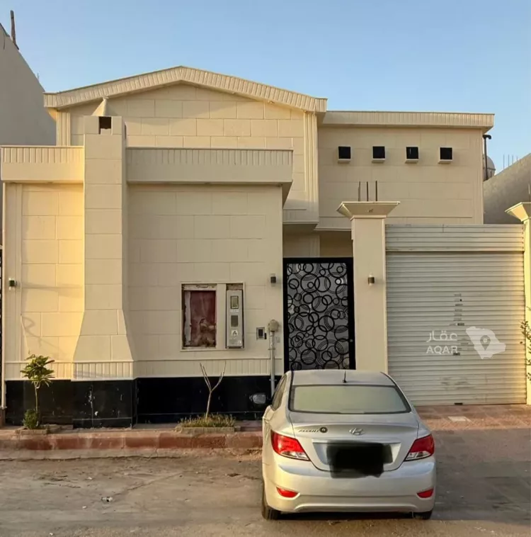 Floor for Sale in Riyadh Tuwaiq