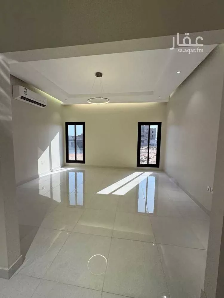 فيلا للبيع في شارع سعود بن عبدالعزيز ، حي البحيرات ، جدة ، جدة صورة 2