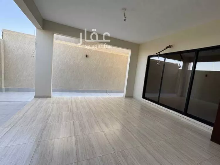 فيلا للبيع في شارع سعود بن عبدالعزيز ، حي البحيرات ، جدة ، جدة صورة 4