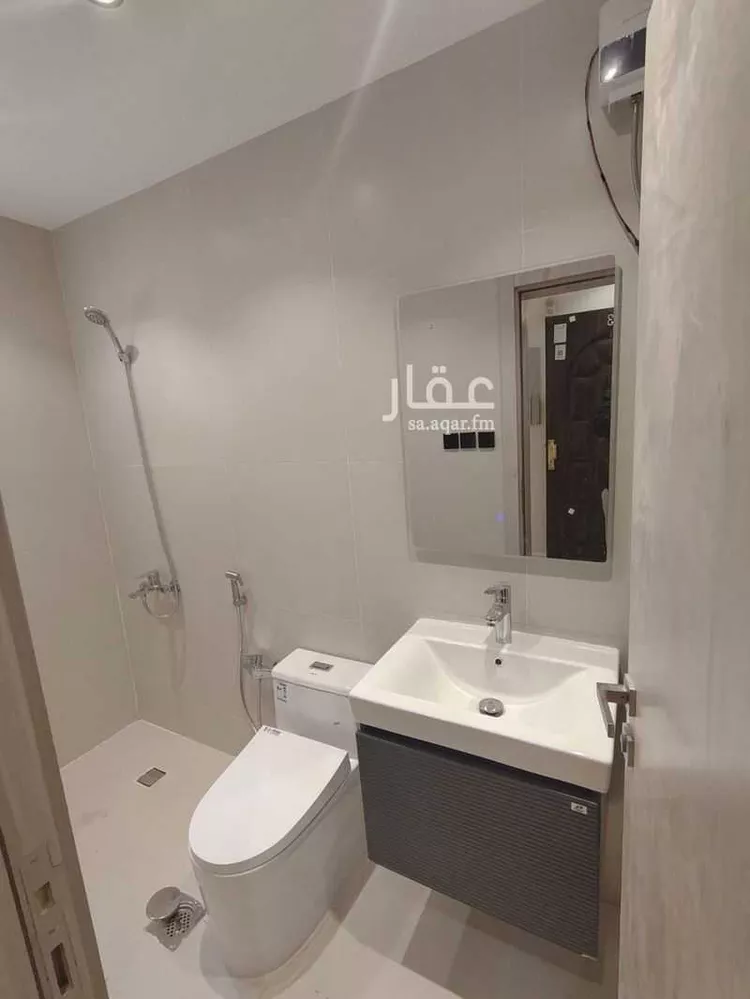 شقة للإيجار في شارع الحارث بن الحباب, حي الضباط, مدينة الرياض, منطقة الرياض صورة 2