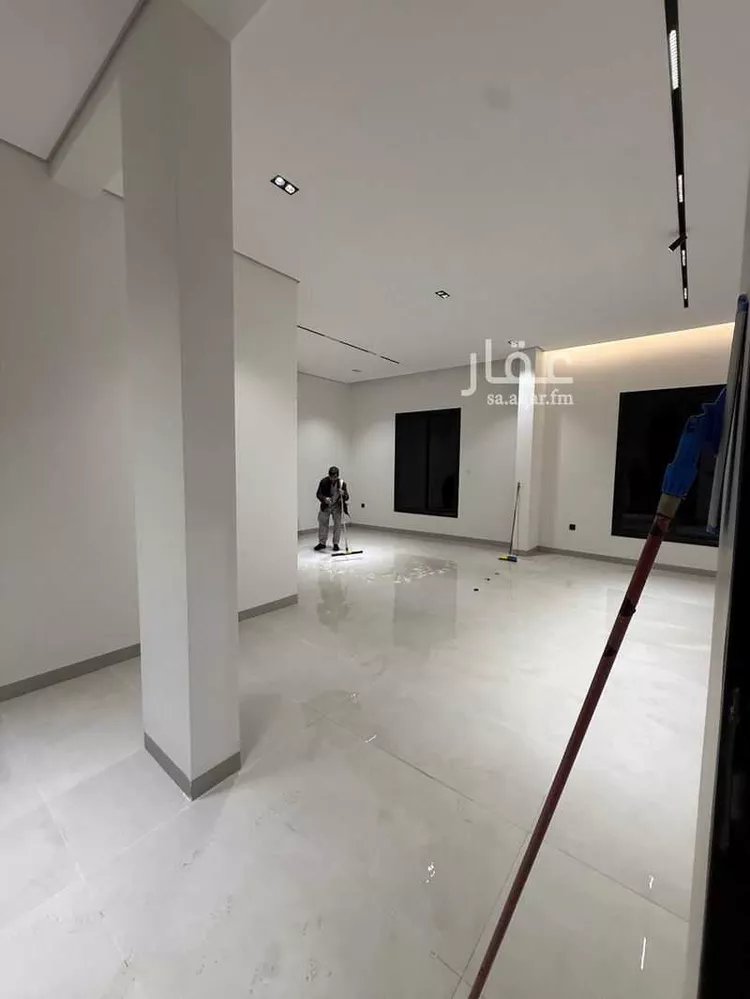 فيلا للإيجار في شارع عبدالله مدهر, حي العارض, مدينة الرياض, منطقة الرياض صورة 2