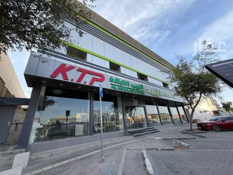 عمارة للبيع في شارع سعود بن عبدالعزيز بن محمد الفرعي, حي المصيف, مدينة الرياض, منطقة الرياض