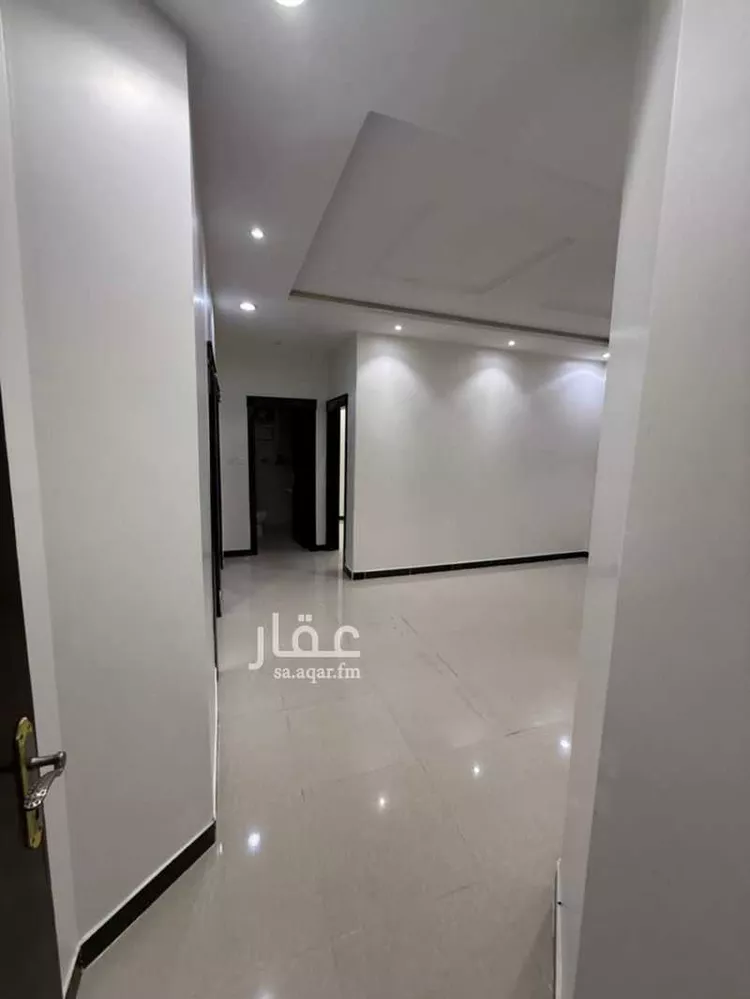 عمارة للإيجار في شارع سلطان بن نمر, حي الرمال, مدينة الرياض, منطقة الرياض صورة 2
