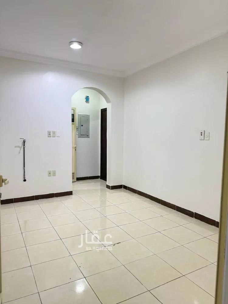 شقة للإيجار في شارع الثامن والعشرون, حي العزيزية, مدينة الدمام, المنطقة الشرقية صورة 3