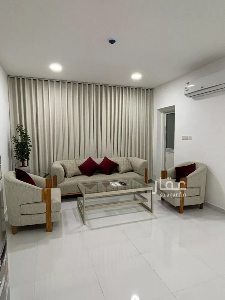 شقة للإيجار في شارع السرية, حي العقربية, مدينة الخبر, المنطقة الشرقية 1 صورة