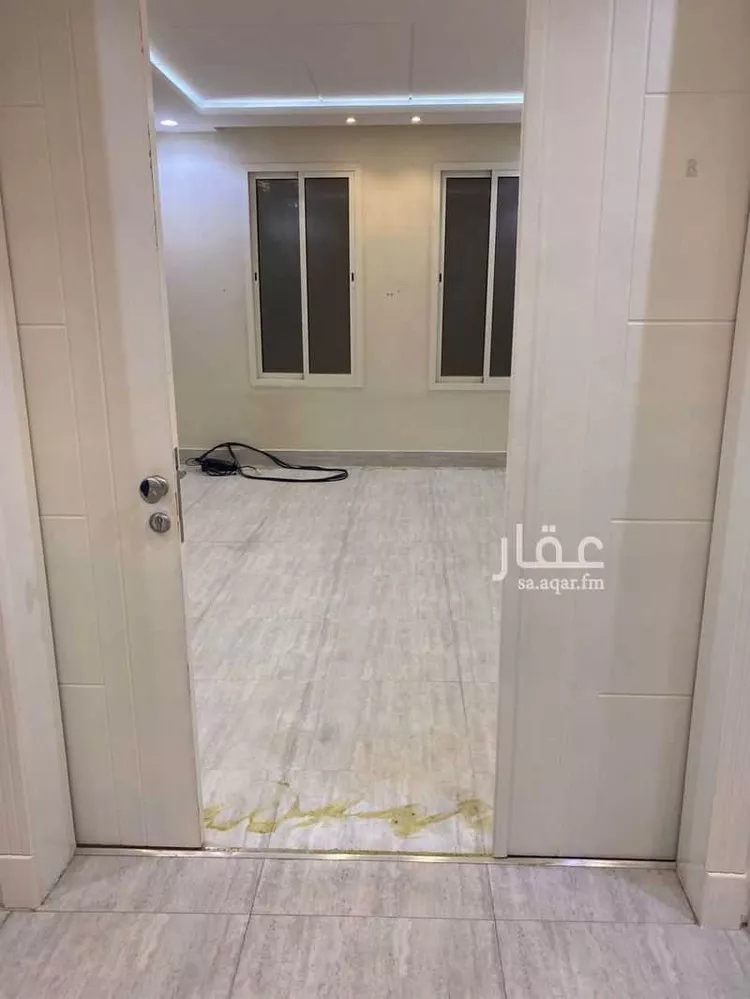 دور للبيع في شارع عاقل بن حبيب, حي عكاظ, مدينة الرياض, منطقة الرياض صورة 5