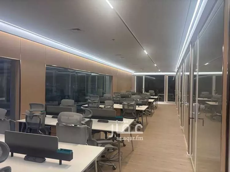 مكتب تجاري للإيجار في شارع الثمامة الفرعي, حي الصحافة, مدينة الرياض, منطقة الرياض صورة 2