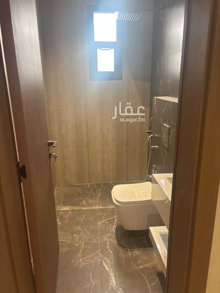 Floor for Sale in Riyadh Al Arid 12