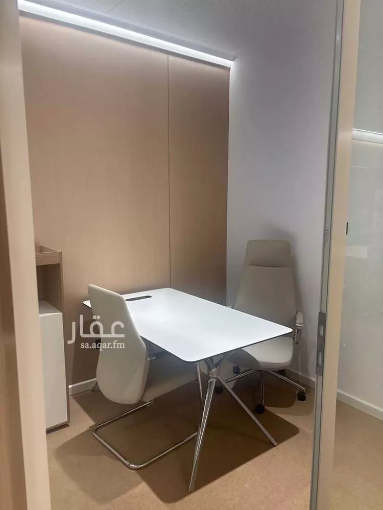 مكتب تجاري للإيجار في شارع الثمامة الفرعي, حي الصحافة, مدينة الرياض, منطقة الرياض صورة 3