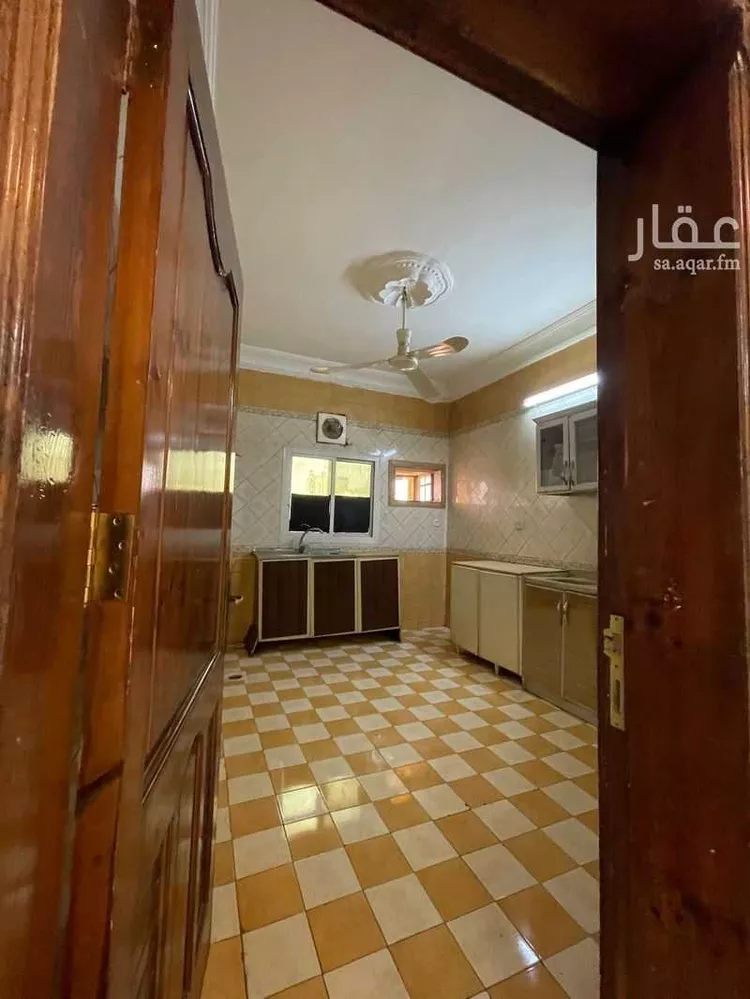 عمارة للبيع في شارع 3422778, حي الربوة, مدينة رابغ, منطقة مكة المكرمة صورة 3