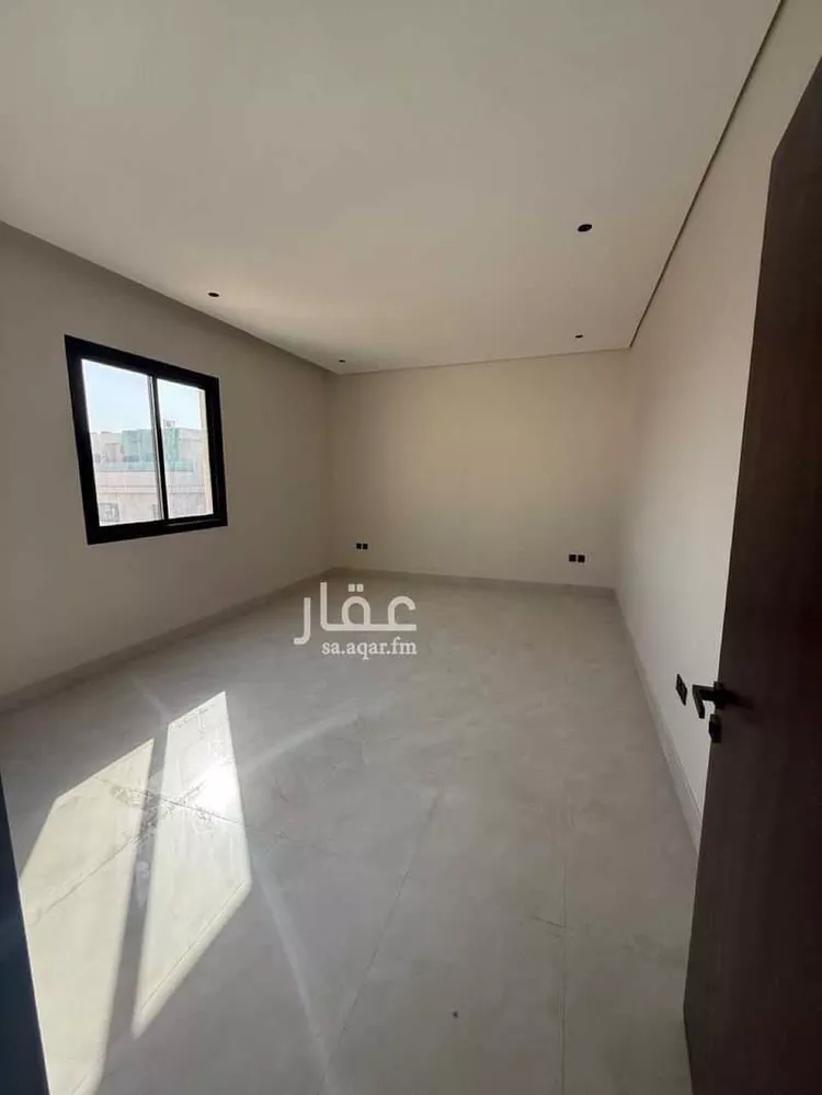 فيلا للإيجار في شارع عماد الدين بن النحاس, حي المهدية, مدينة الرياض, منطقة الرياض 15