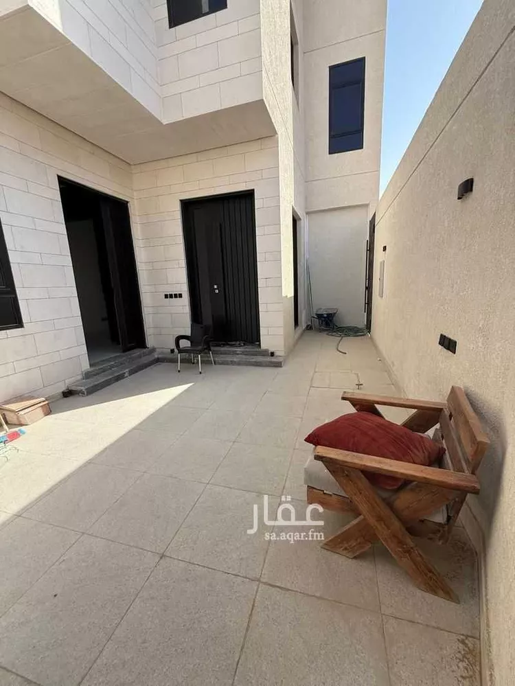 فيلا للإيجار في شارع عماد الدين بن النحاس, حي المهدية, مدينة الرياض, منطقة الرياض صورة 2
