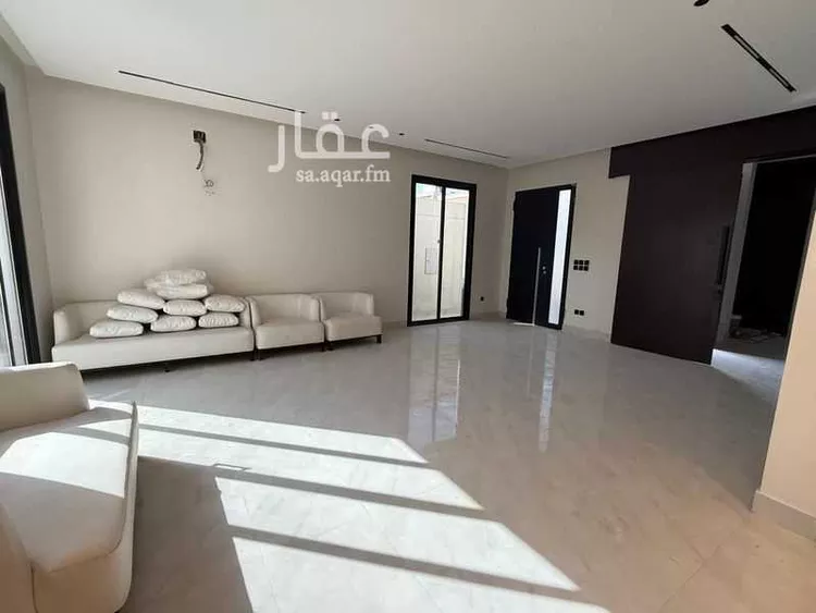 فيلا للإيجار في شارع عماد الدين بن النحاس, حي المهدية, مدينة الرياض, منطقة الرياض صورة 4