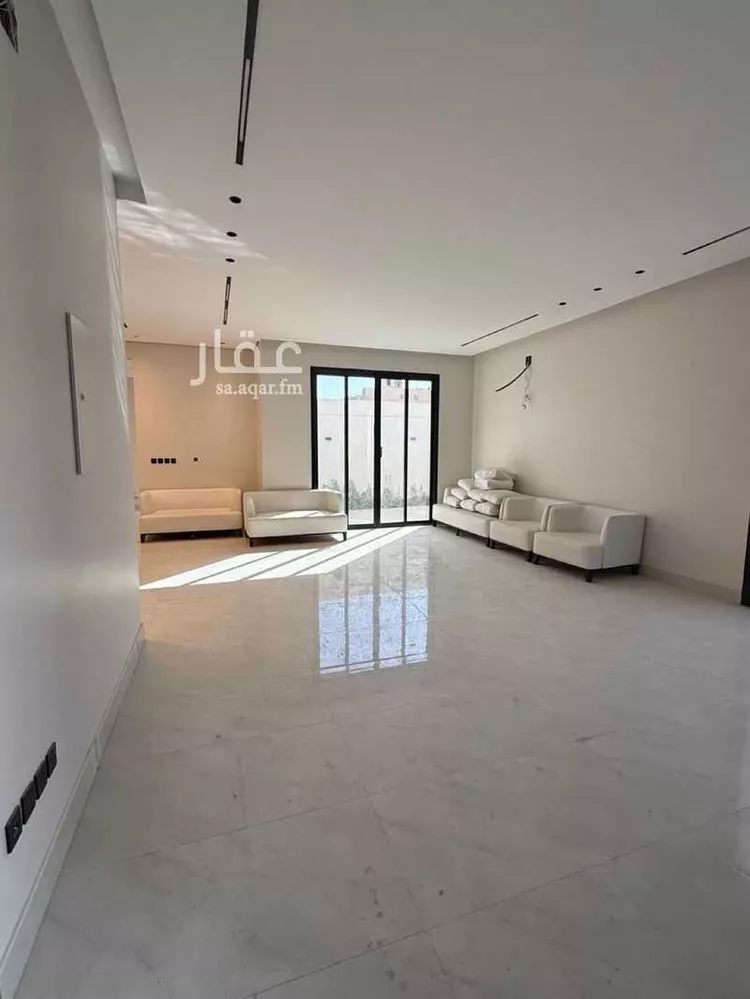 فيلا للإيجار في شارع عماد الدين بن النحاس, حي المهدية, مدينة الرياض, منطقة الرياض صورة 5