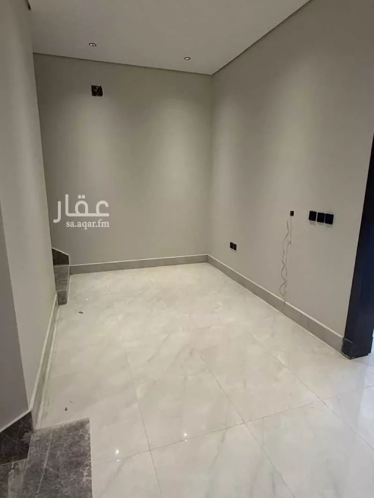 فيلا للإيجار في شارع عماد الدين بن النحاس, حي المهدية, مدينة الرياض, منطقة الرياض 11