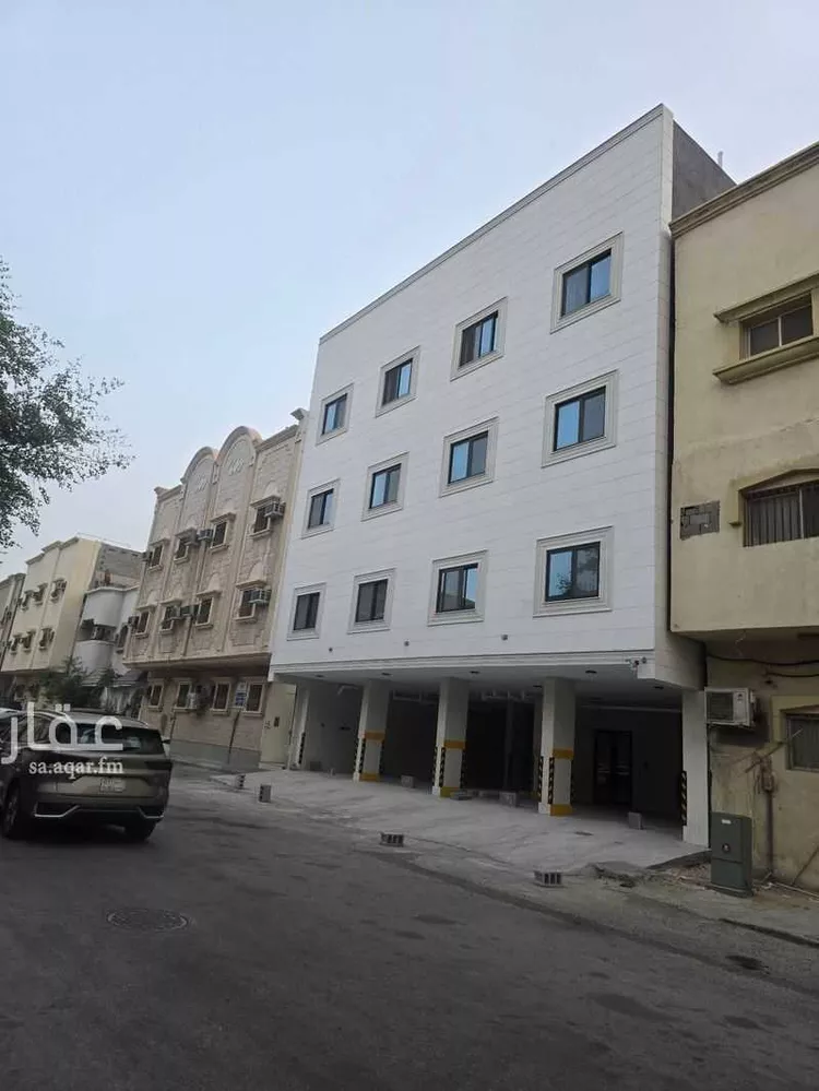 عمارة للبيع في شارع جيزان, حي الثقبة, مدينة الخبر, المنطقة الشرقية صورة 2