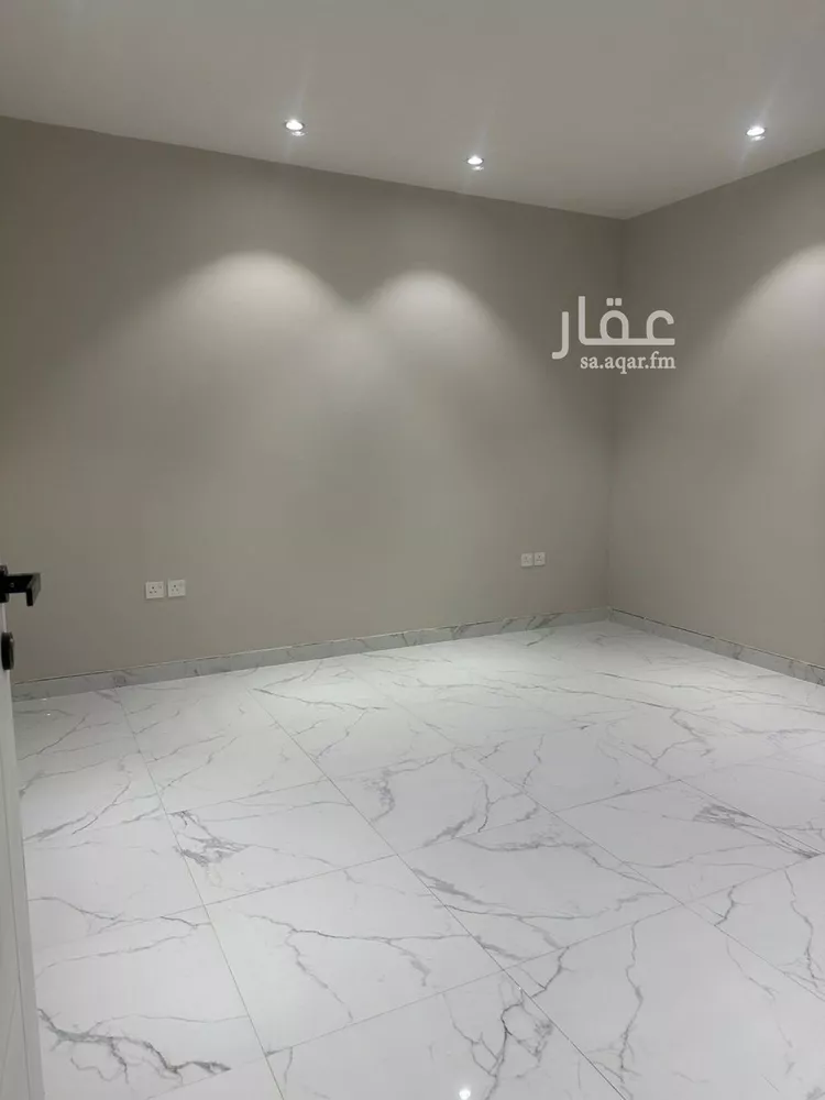 فيلا للإيجار في شارع أبي عبيدة بن المثنى, حي العارض, مدينة الرياض, منطقة الرياض صورة 3