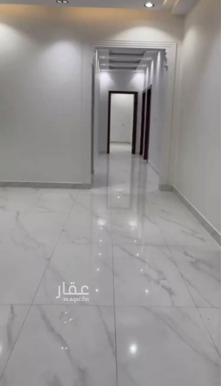 دور للبيع في شارع رقم 16, حي العزيزية, مدينة الرياض, منطقة الرياض صورة 2