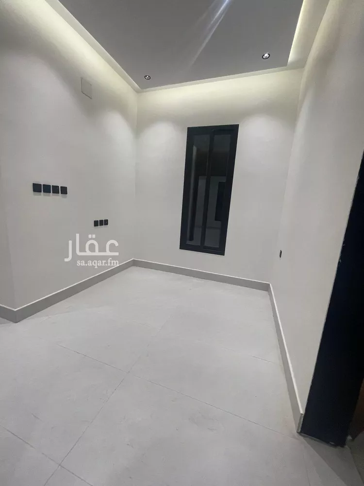 دور للبيع في شارع خلف بن معدان, حي بدر, مدينة الرياض, منطقة الرياض صورة 4