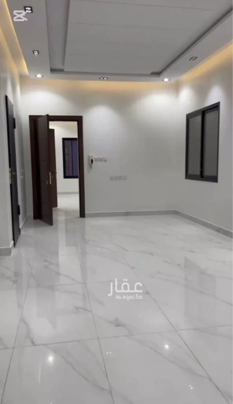 دور للبيع في شارع رقم 16, حي العزيزية, مدينة الرياض, منطقة الرياض صورة 5