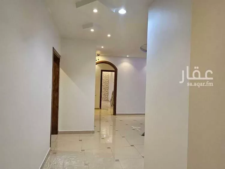 عمارة للبيع في شارع أحمد بن محمد السديري ، حي القراحين ، الطائف ، الطائف صورة 3