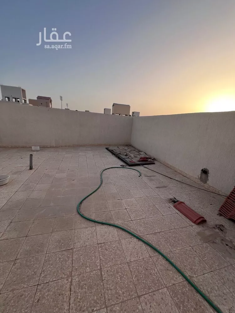 فيلا للإيجار في شارع ملحة, حي ظهرة لبن, مدينة الرياض, منطقة الرياض صورة 3