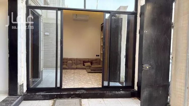 دور للإيجار في شارع محمد بن خلفون, حي الجنادرية, مدينة الرياض, منطقة الرياض صورة 3