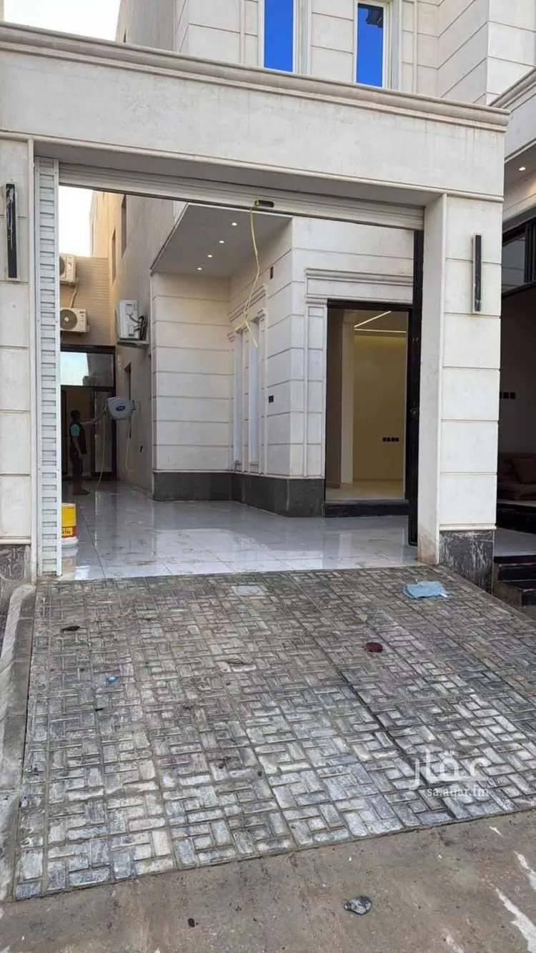 دور للبيع في شارع محمد بن خلفون, حي الجنادرية, مدينة الرياض, منطقة الرياض صورة 2