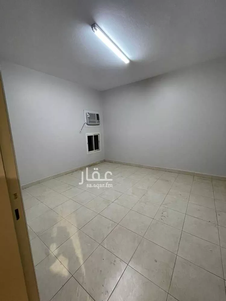 عمارة للإيجار في شارع عبدالملك بن محمد, حي السويدي, مدينة الرياض, منطقة الرياض صورة 2