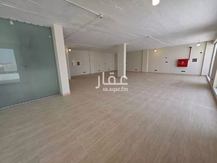 مكتب تجاري للإيجار في شارع عثمان بن عفان, حي النهضة, مدينة بريدة, منطقة القصيم صورة 3