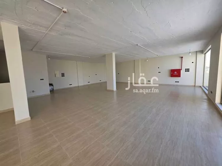 محل للإيجار في شارع عثمان بن عفان, حي النهضة, مدينة بريدة, منطقة القصيم صورة 2