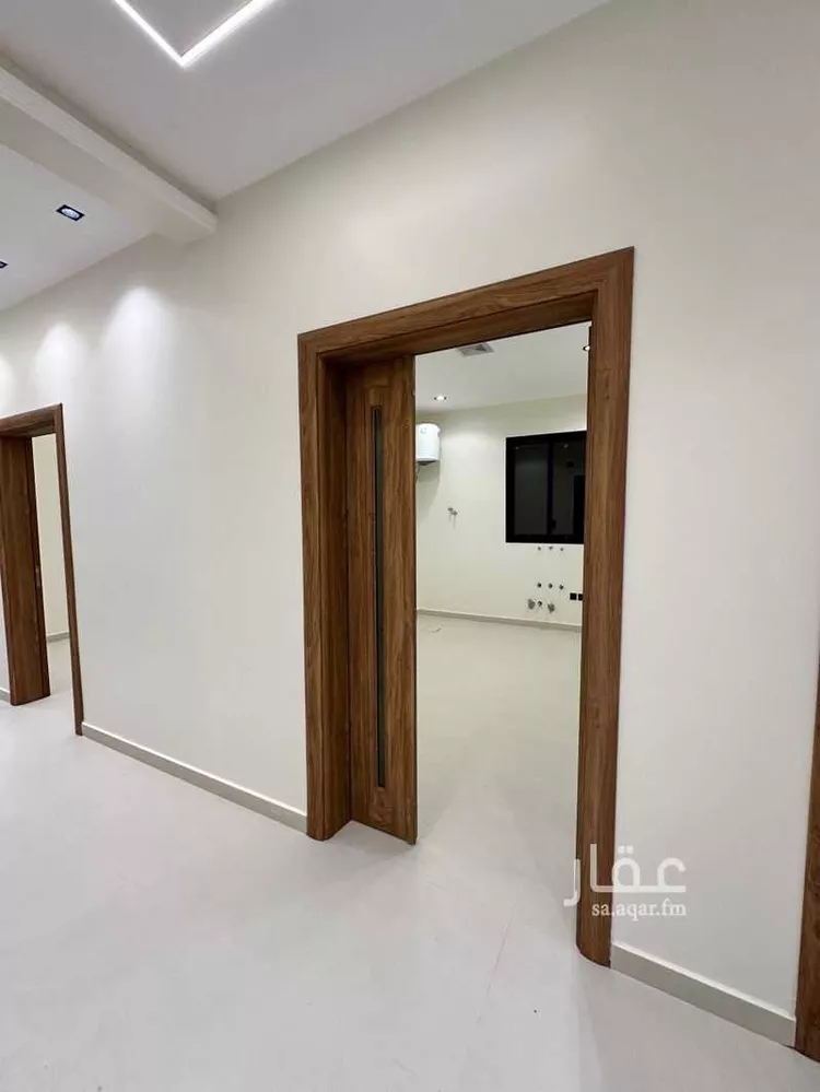 دور للبيع في شارع ابو امامه الحارثي, حي الجامعة, مدينة المزاحمية, منطقة الرياض 14