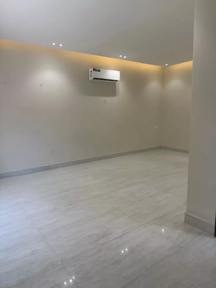 Villa for Rent in Riyadh Al Qirawan 7