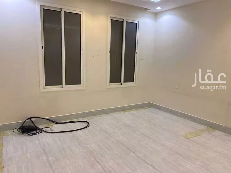 دور للبيع في شارع عاقل بن حبيب, حي عكاظ, مدينة الرياض, منطقة الرياض صورة 4