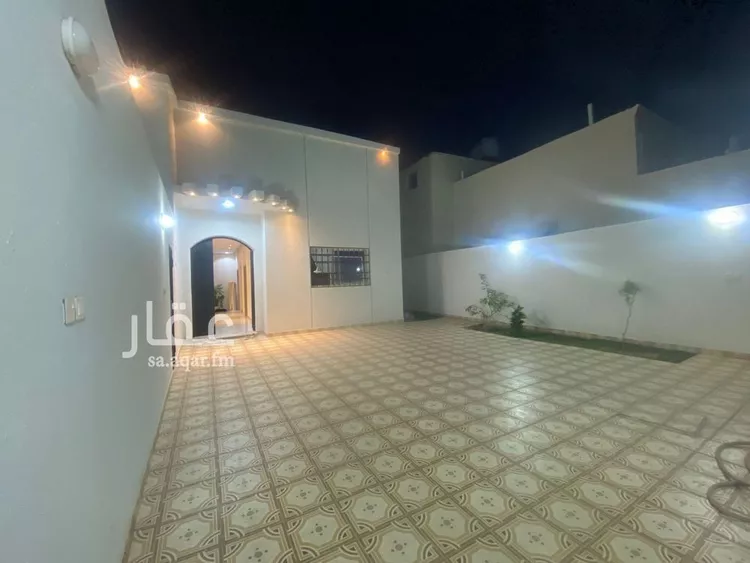 دور للبيع في شارع قيس بن محصن, حي المدائن, مدينة حائل, منطقة حائل صورة 4