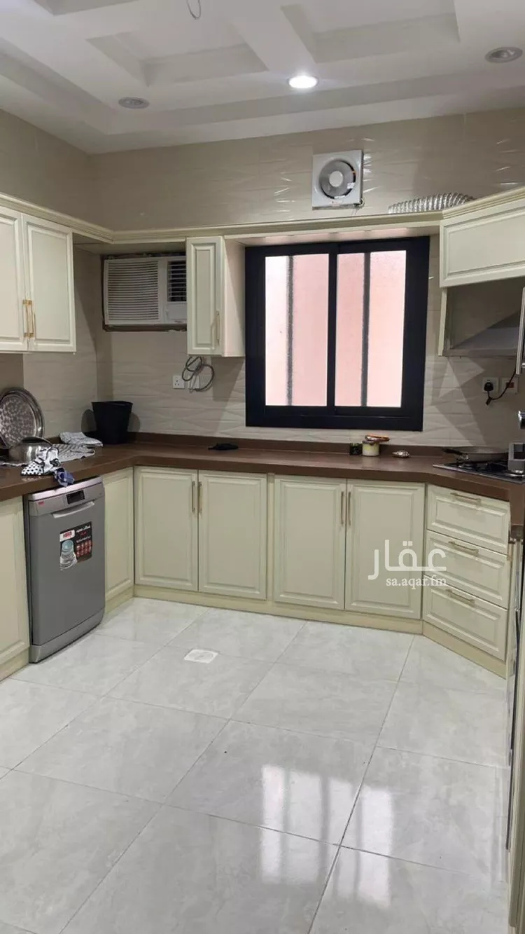 شقة للإيجار في شارع محمد العقباني, حي مريخ, مدينة جدة, منطقة مكة المكرمة